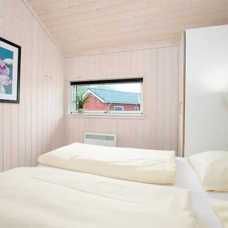 2 Ocean A 99 Holiday home *